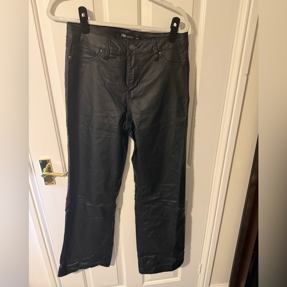 2/35 YMI Black Metallic Straight Leg Jeans for Women sz 9 - Picture 2 of 8